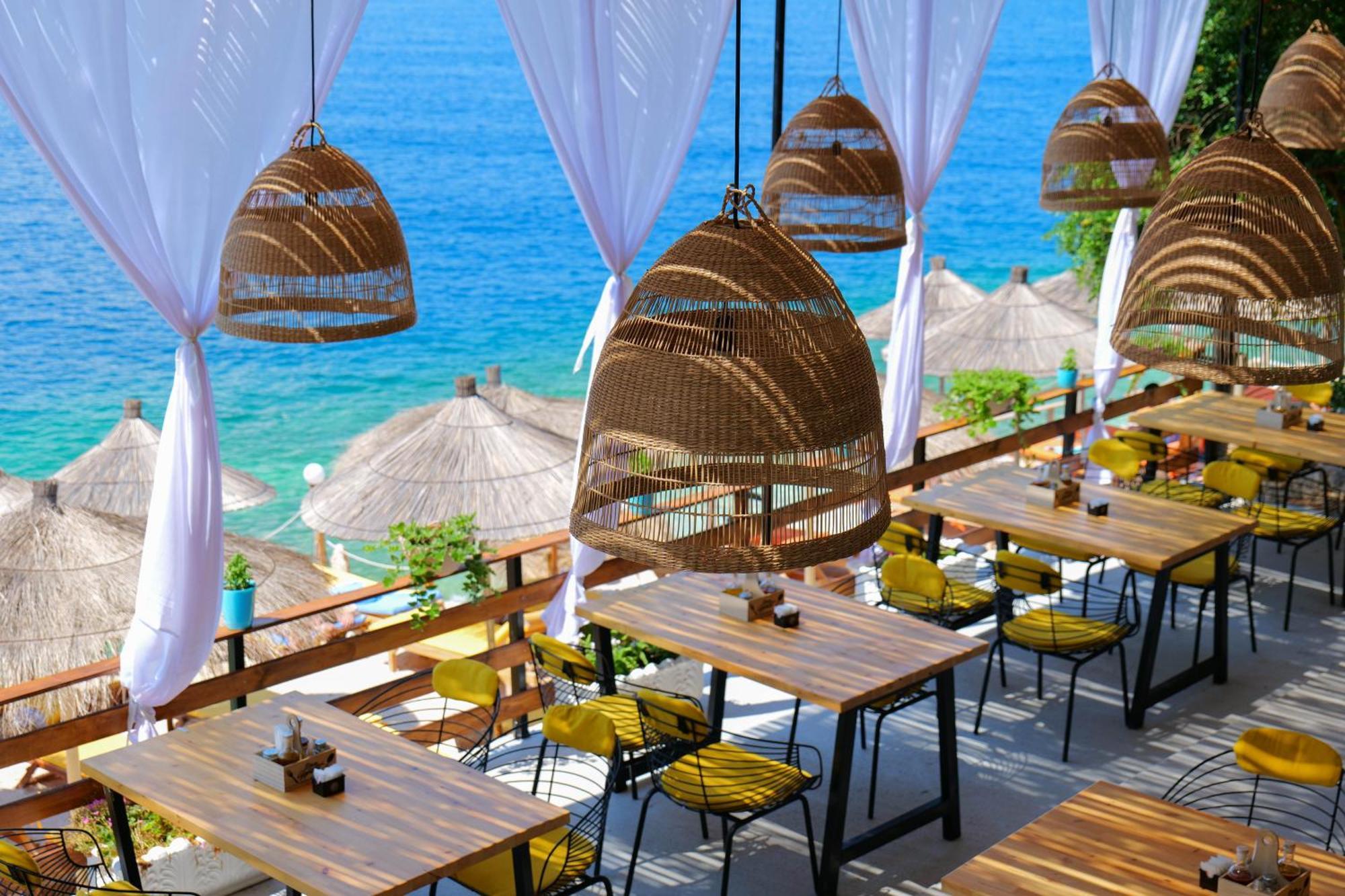 Hotel Nili Deluxe Sarandë Exterior foto